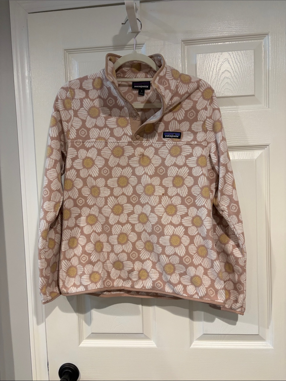 Patagonia woomens Pink Daisy-Print Fleece Zip Pullover